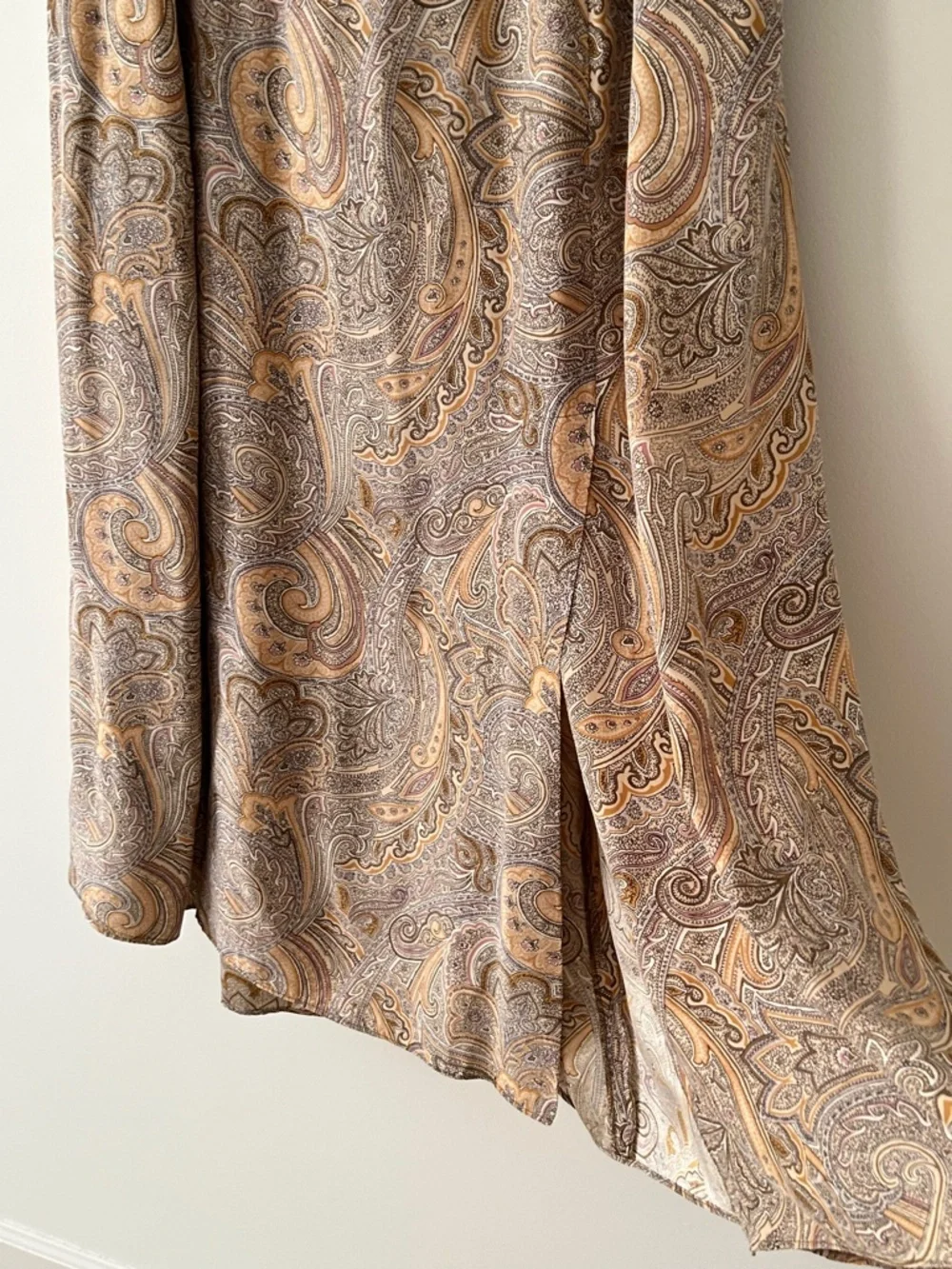 Elisabeth Liz Claiborne 100% Silk Paisley Maxi Skirt